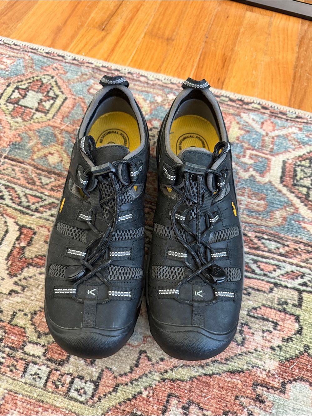 Keen Men's Black Athletic Lace-Up Trail Shoes